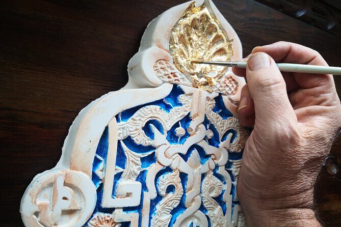 2 hours Craft workshop "The Alhambra with your hands" - A hands-on Alhambra souvenir, made for real life