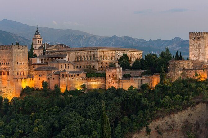 Alhambra and Albaicin Private Day Trip from Malaga - Albaicín for 4 hours: how to read a Moorish neighborhood