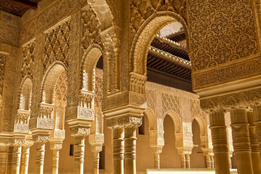 Alhambra and Nasrid Palaces and Local Food Experience - Who this tour suits best (and who should think twice)