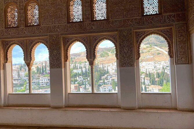 Alhambra and Nasrid Palaces Guided Tour with Tickets - How to get the best day out of your 3 hours