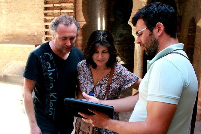 Alhambra and Nasrid Palaces Private Sensory Tour - Nasrid Palaces: Mexuar, Comares, and the Lions court you’ll actually understand