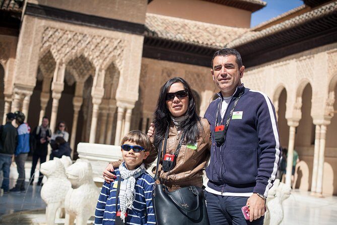Alhambra and Nasrid Palaces Private Sensory Tour - Generalife gardens: a short break that still feels purposeful
