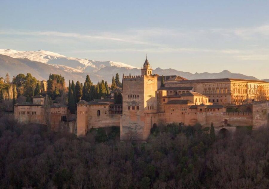 Alhambra & Generalife: Exclusive 3 hours Private Tour - Private Alhambra Timing: 3 Hours That Beat the Lines