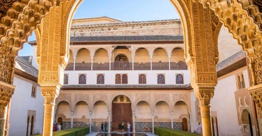 Alhambra & Generalife: Exclusive 3 hours Private Tour - Who This Private Alhambra Tour Is Best For