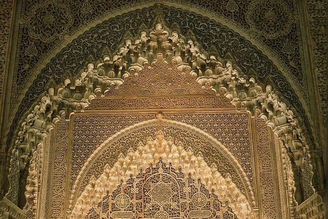 Alhambra & Generalife Skip the line Small Group including Nasrid Palaces - Who should book this tour (and who might want another plan)