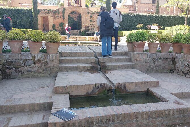 Alhambra Guided Tour, Nasrid Palaces and Generalife - Nasrid Palaces: the rooms that make the Alhambra feel human
