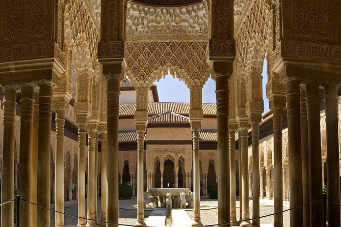 Alhambra Private/Small Group Tour & Nasrid Palaces Skip the Line - Key highlights to know before you book