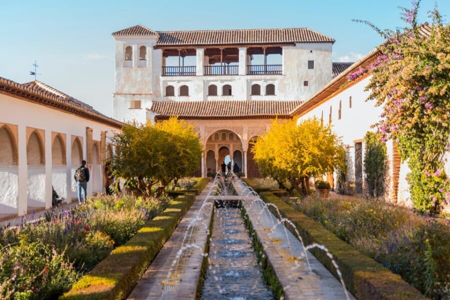 Alhambra Private Tour: Nasrid Palaces, Alcazaba & Generalife - Skip the ticket line, then use that time where it counts