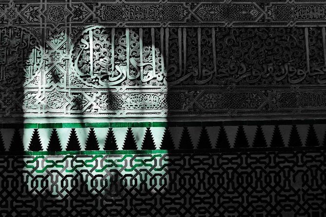 Alhambra Private Tour: Secrets of the Alhambra - Timing, meeting point, and how to avoid day-of stress