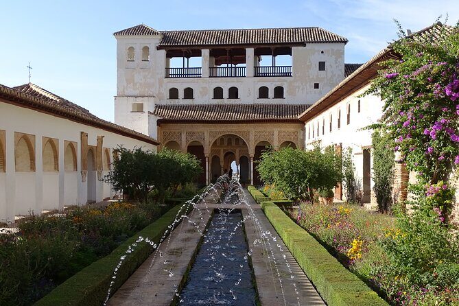 Alhambra Private Tour: Secrets of the Alhambra - Nasrid Palaces: Mexuar, Comares, and the Court of the Lions
