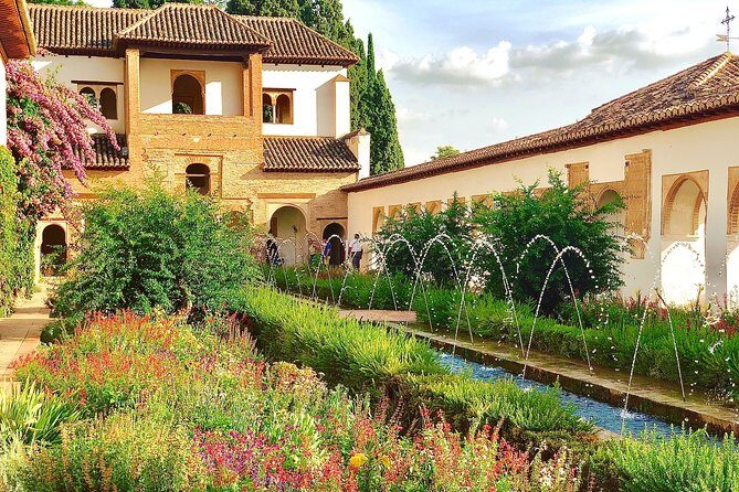 Alhambra Private Tour with Skip-the-line-tickets - Alcazaba fortress: short stop, strong payoff in about 30 minutes