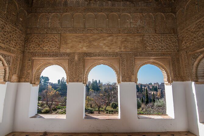 Alhambra Skip-the-Line with Albaicin, Sacromonte by Segway/Bike - Segway vs electric bike: which one fits you