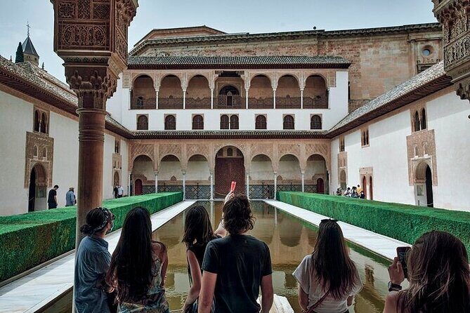 Alhambra Ticket Last Minute Deals - Nasrid Palaces: the make-or-break detail