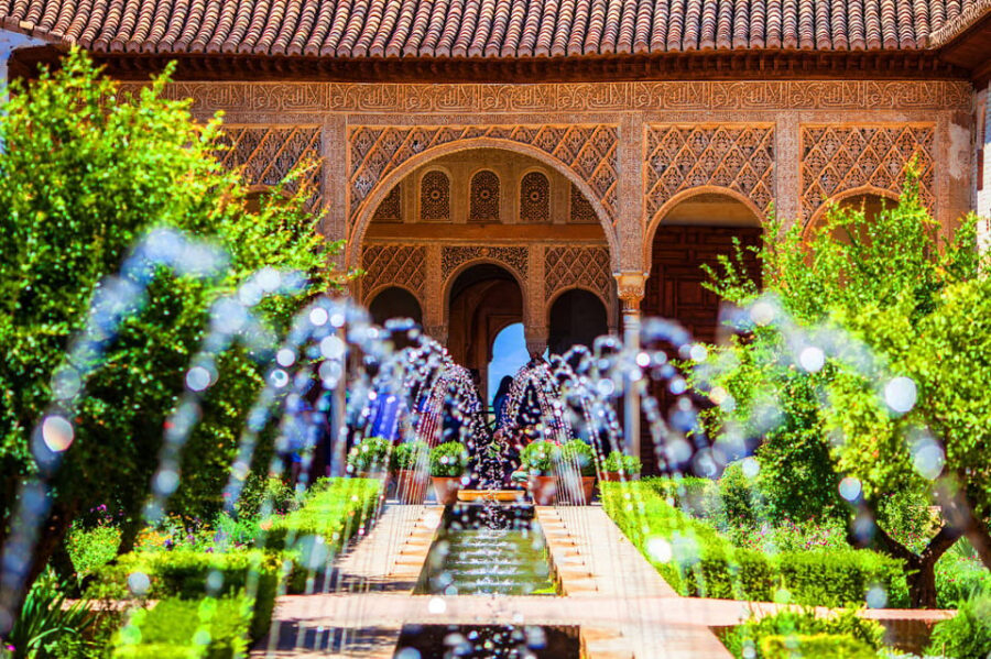 Alhambra: Ticket with Audioguide - Your 3 hours: a smart way to pace a huge place