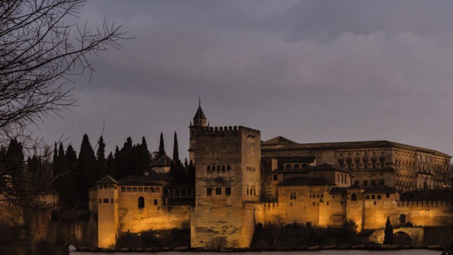 Alhambra: Tour Leyendas de la Alhambra - Key highlights worth your attention