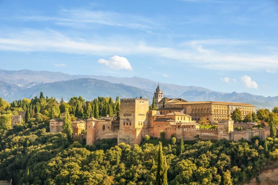 Alhambra: Tour Leyendas de la Alhambra - Price and value: is $39 a good deal for 2 hours?
