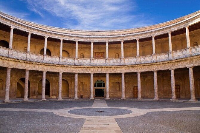 Alhambra: tour with Generalife and Alcazaba. Admission not included - Stop 5: Palacio El Partal—portico, pool, and a calmer pocket