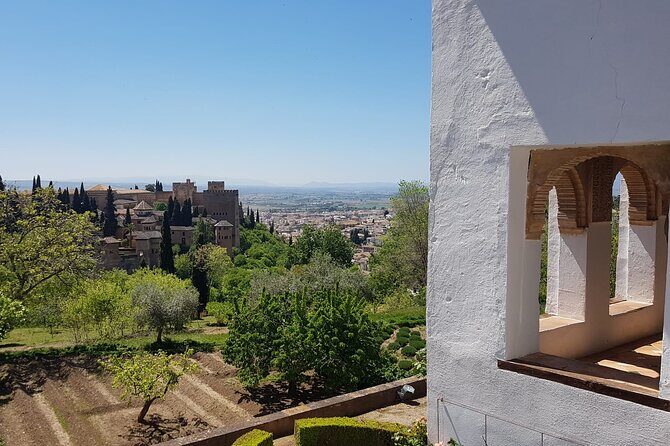 Alhambra Unique Experience: Private visit with official guide - Carlos V Palace: a strong contrast inside the same complex