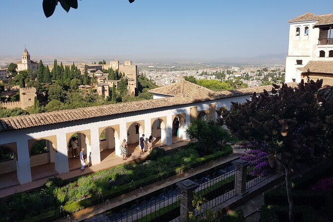 Alhambra Unique Experience: Private visit with official guide - How audio equipment helps (and when you’ll need it)