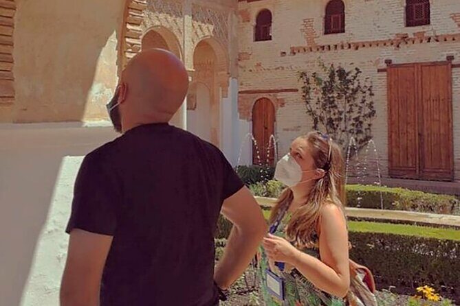 Alhambra Unique Experience: Private visit with official guide - Maribel’s guide style: what the best moments look like