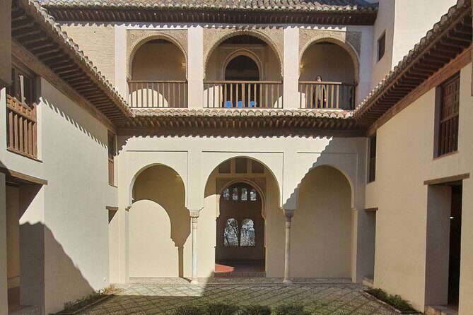 Alhambra&Generalife, Albaicín & Sacromonte Private Tour - What Makes This Private Guide Setup Worth It