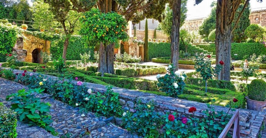 Alhambra's Gardens: Generalife, Partal, Alcazaba, & Carlos V - Generalife Palace: the Nasrid details your photos won’t catch