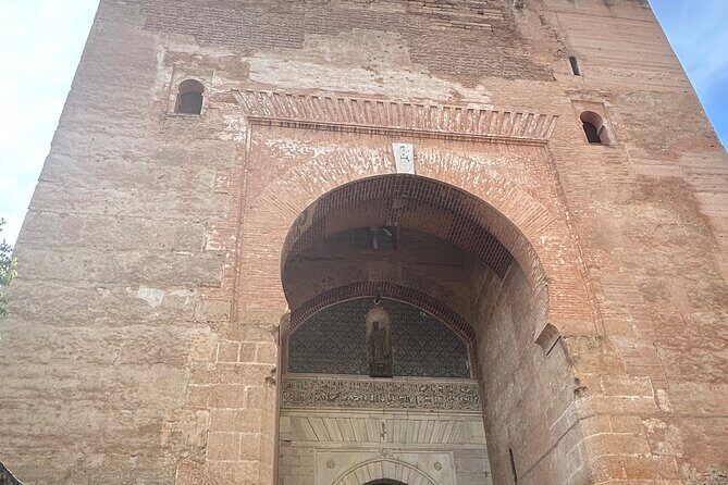 Arabic Private tour Alhambra (Not Included Ticket ) - Who should book this Arabic Alhambra tour