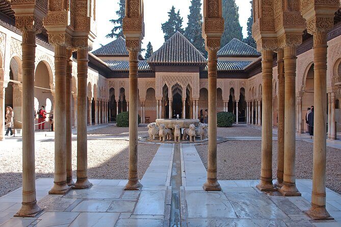 Complete Private Tour of Alhambra with Nasrid Palaces - Meeting Point and Timing: How to Keep the Day Stress-Free