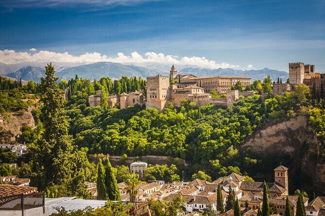 Complete Private Tour of Alhambra with Nasrid Palaces - Generalife Summer Palace: The Sultans’ Seasonal Escape