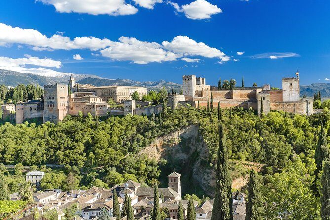 For Cruise Passengers ONLY: Granada and Alhambra from Malaga Port - Generalife Gardens: why this stop is more than a photo break