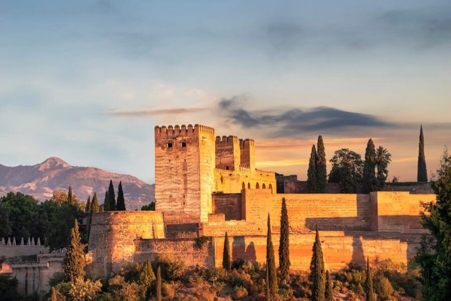 From Málaga: Sunset Alhambra Tour with Tickets - First Taste of the Complex: Break Time at Alhambra