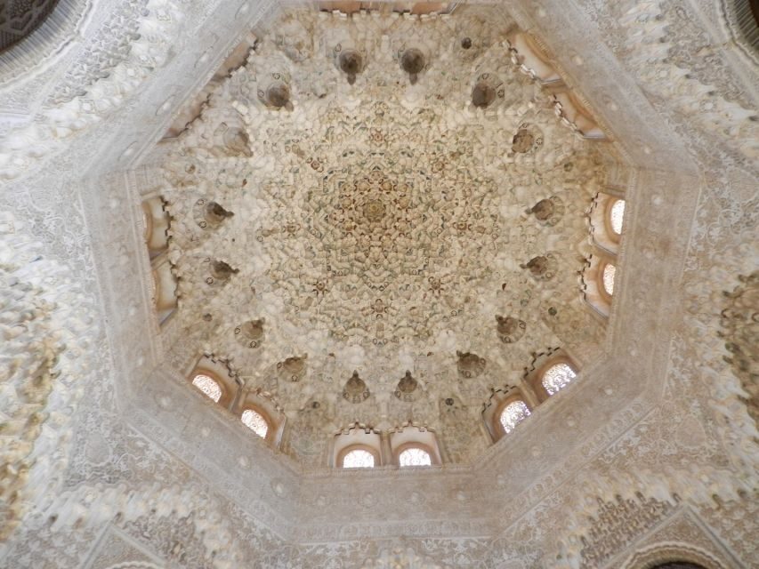 From Seville: Granada & Alhambra Tour with Optional Ticket - What to bring, and what you need for the ticketed Alhambra option