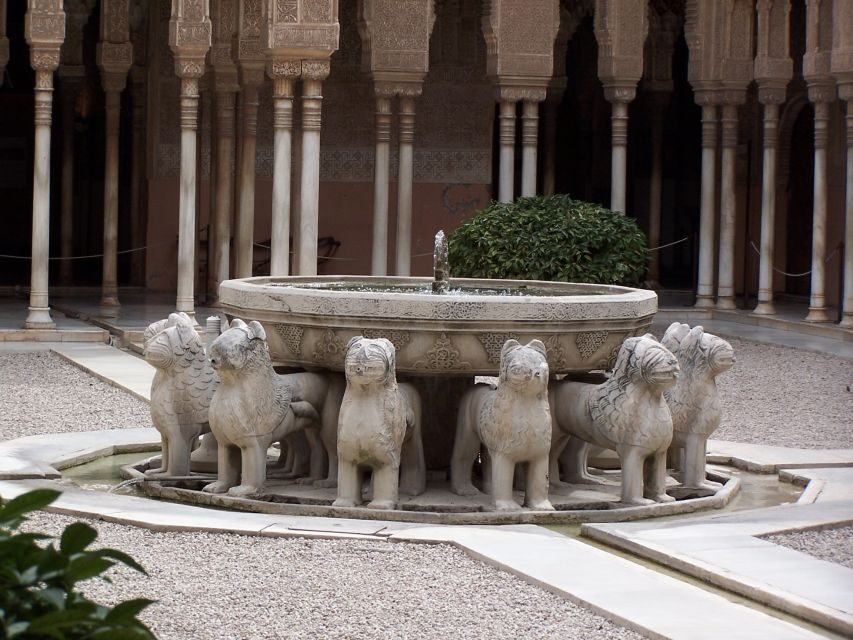 From Seville: Private Granada Day-Trip with Alhambra Visit - Plaza de San Nicolás: lunch break with great photo energy