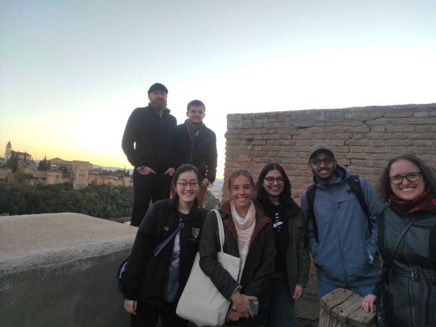 Granada: Alhambra and City Private Tour - Key moments worth prioritizing