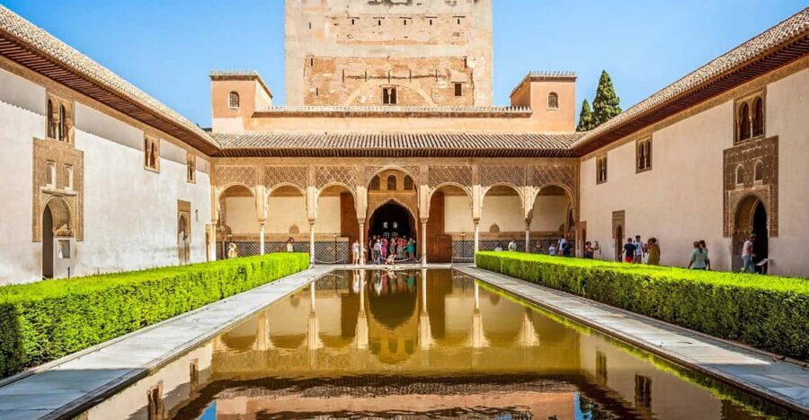 Granada: Alhambra and Nasrid Palaces Entry Ticket - Palace of Charles V and the Mosque Baths: Two Different Moods