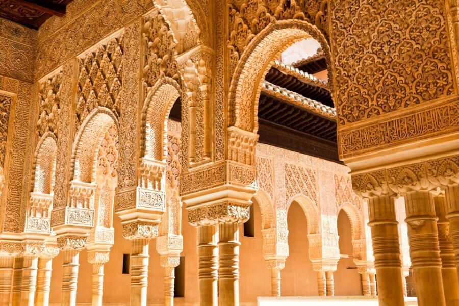 Granada: Alhambra and Nasrid Palaces Small Guided Tour - Key highlights worth your attention