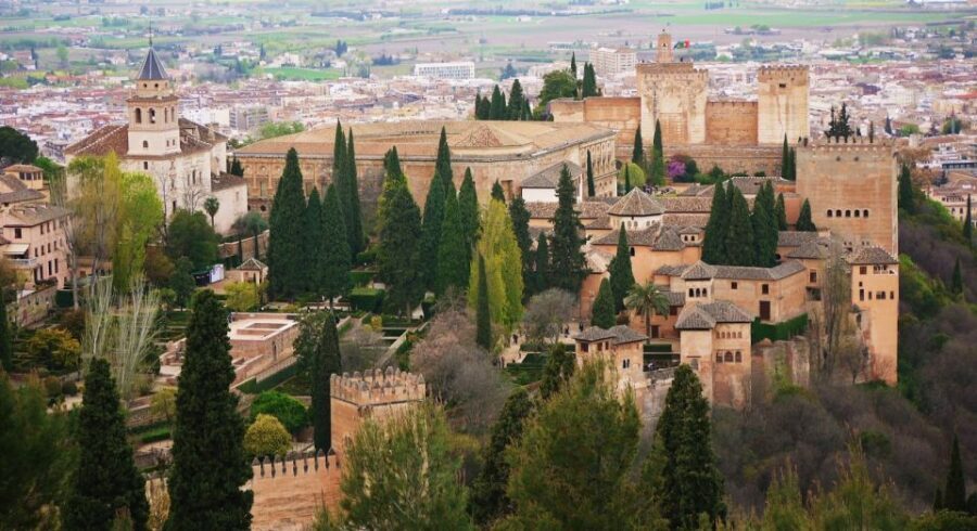 Granada: Alhambra and Nasrid Palaces Small Guided Tour - Before you go: the real-world details that can affect access