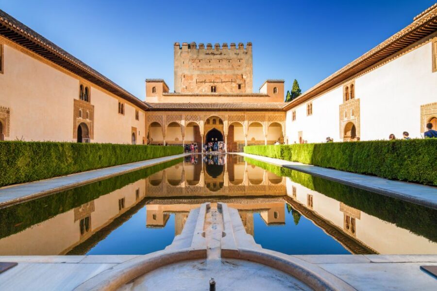 Granada: Alhambra and Nasrid Palaces Small Guided Tour - Who this tour fits best (and who might want a different plan)