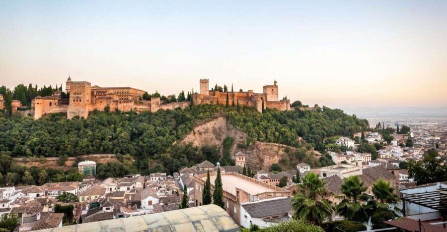 Granada: Alhambra Complex Guided Tour Options - Entering on your slot: ID rules and what to bring