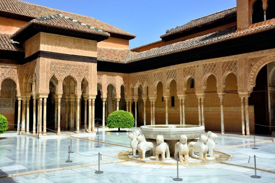 Granada: Alhambra Full Complex & Andalusi Monuments Tickets - Entering Alhambra and Albaicín via Dobla de Oro Route