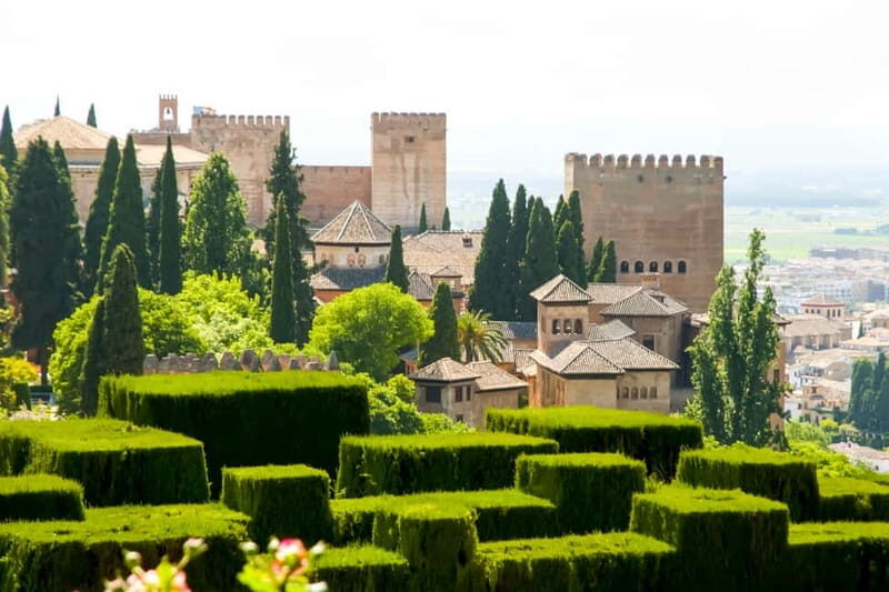 Granada: Alhambra & Gardens Tour w/Nasrid Palaces Option - The surroundings-only route: Puerta de la Justicia and Plaza de los Aljibes