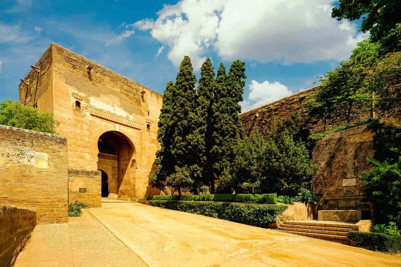 Granada: Alhambra, Generalife & Nasrid Palaces Guided Tour - Puerta del Vino and El Partal: quick passes that still matter
