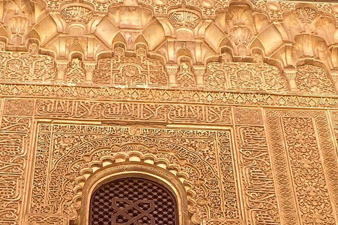 Granada Alhambra Group Tour includes Nazaries Palaces - Guide Quality: Why the Best Ones Change Everything