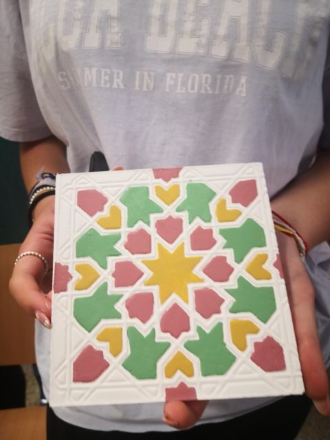 Granada: "Alhambra´s Craft Workshop" - How the 2-Hour Session Flows From Start to Finished