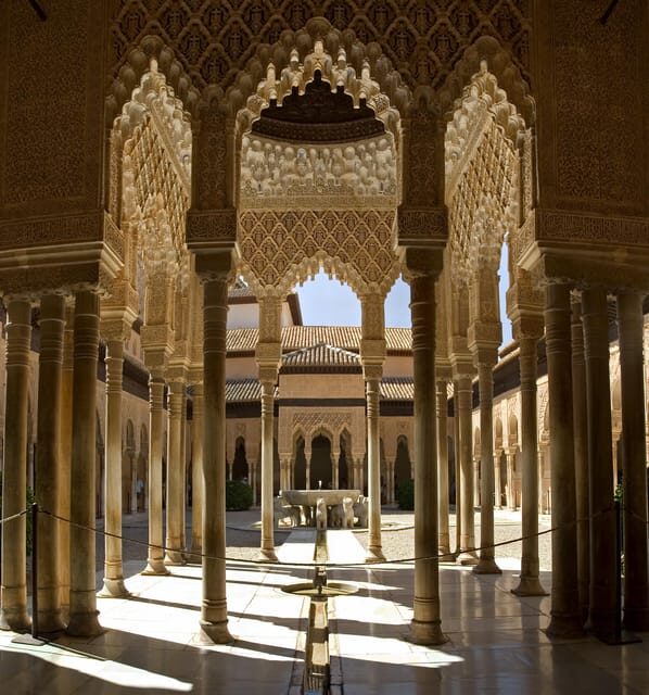 Granada: Combo Alhambra, Albaicín, and Sacromonte Tour - Alcazaba: The Fortress Perspective You’ll Appreciate More Than Photos