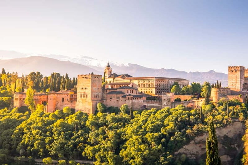 Granada: Gardens of the Alhambra and Generalife Regular Tour - Alcazaba viewpoint: Granada panoramas and golden light