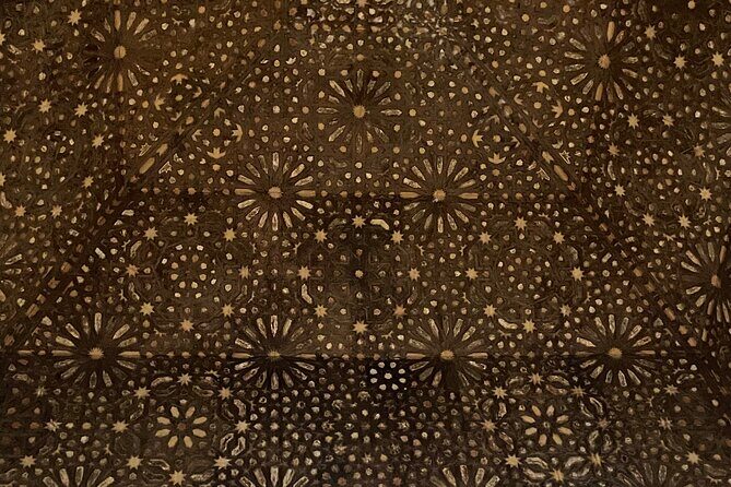 Granada Private Alhambra Tour includes Nazaries Palaces - Price of $127.03 per person: what you’re actually paying for