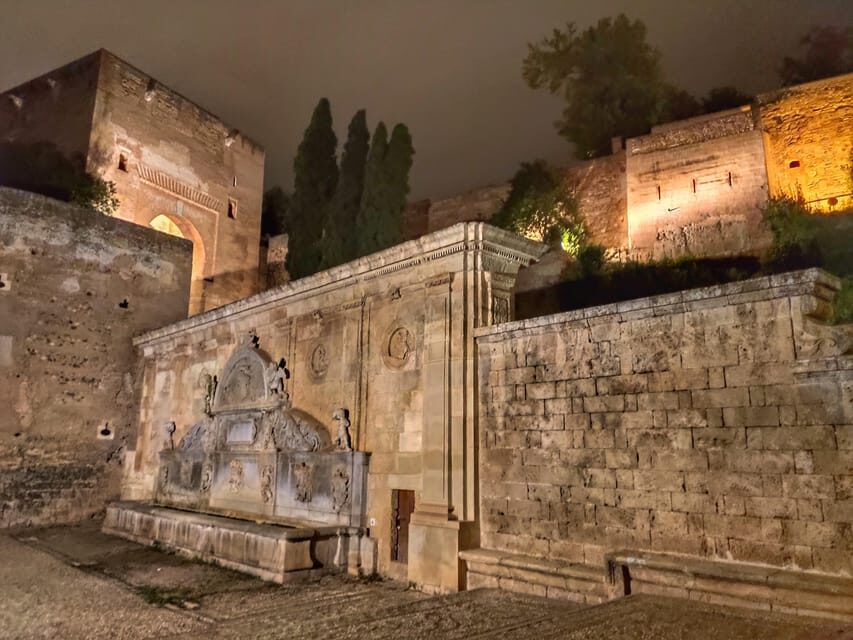 Granada: Sunset Legends of the Alhambra Guided Tour - What you do not get: no Nasrid Palaces, Alcazaba, or Generalife