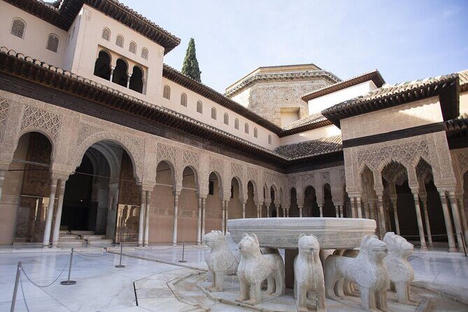 Guided Walking Tour of the Alhambra in Granada - Stop 4: Alcazaba, the oldest part of the Alhambra complex
