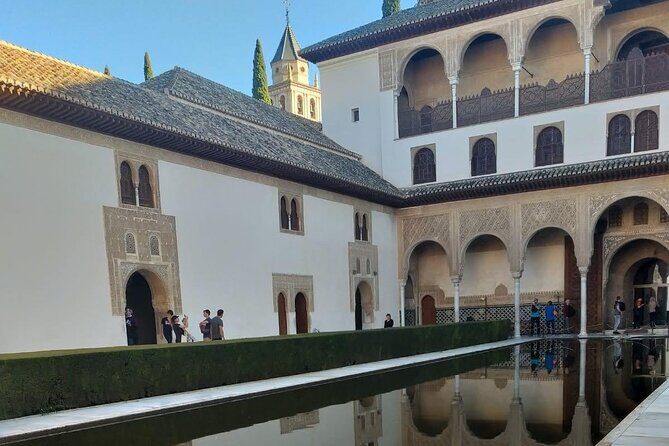 Legends of the Alhambra Tour with Tickets Included - Patio de los Leones: the lions’ courtyard as the Alhambra’s signature